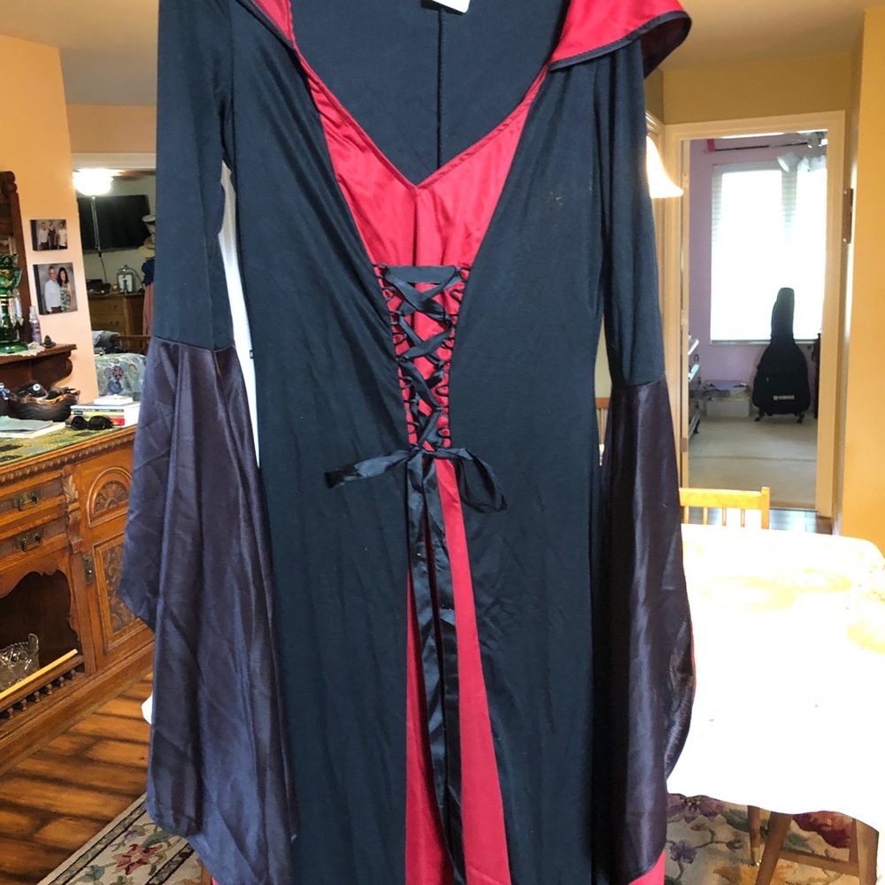 Halloween Hooded Robe - Picture 2 of 9
